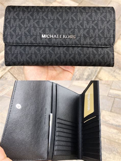 men michael kors trifold wallet|Michael Kors jetsetter wallet.